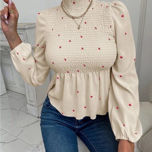 Boho hearts print shirred blouse - Picture 2 of 6